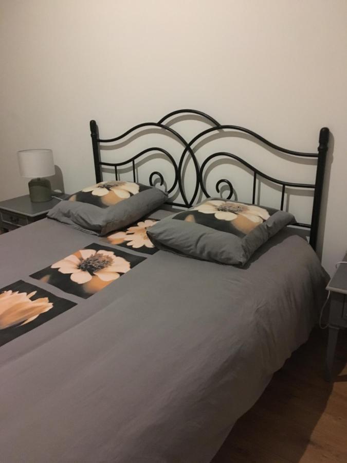 La Gelette Bed & Breakfast Genissac Bagian luar foto