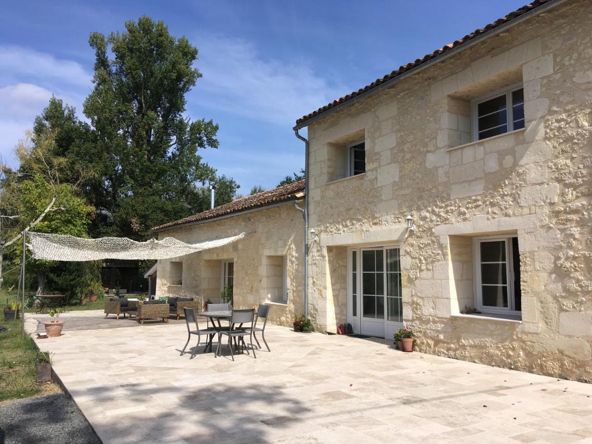 La Gelette Bed & Breakfast Genissac Bagian luar foto