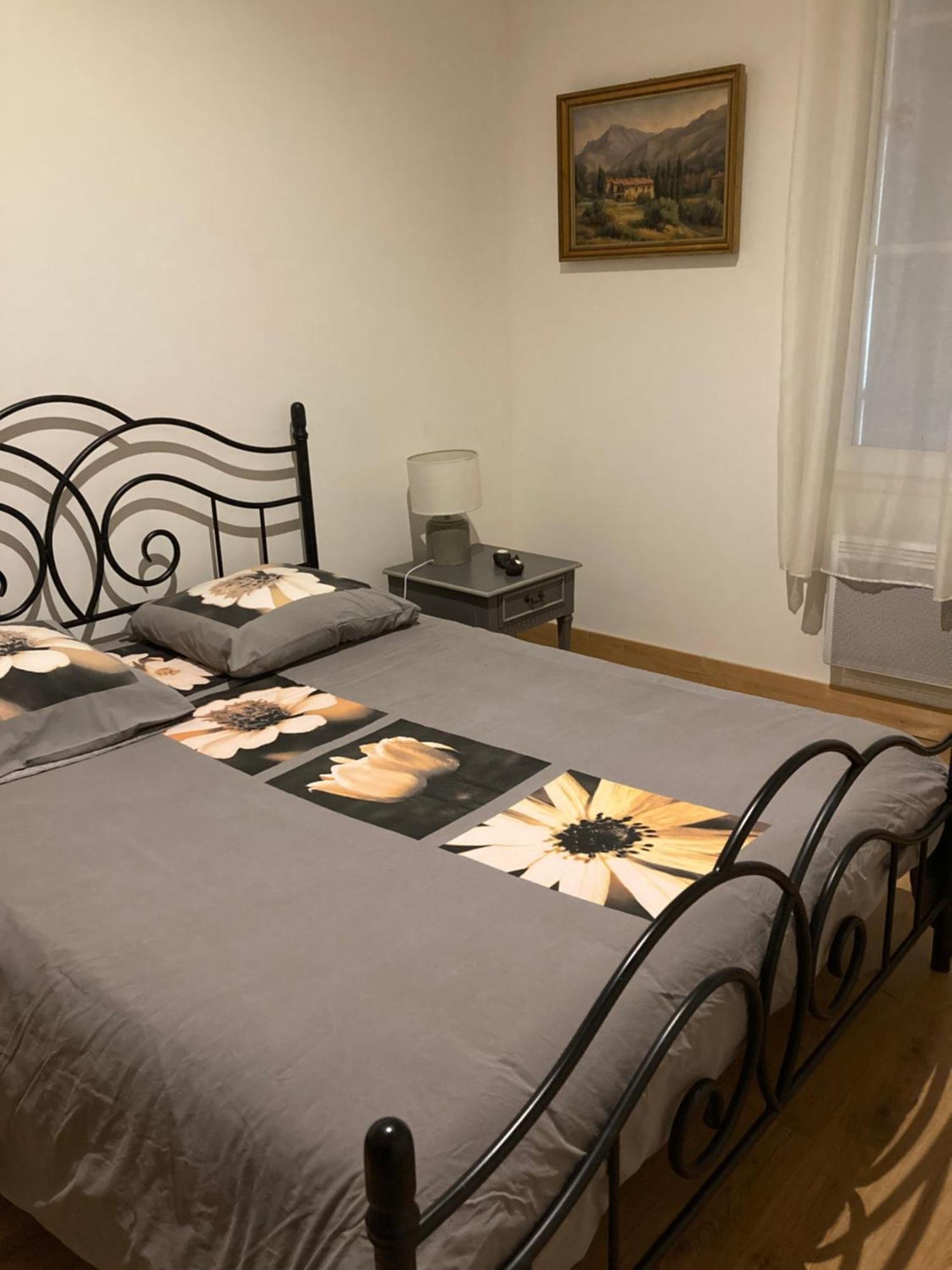 La Gelette Bed & Breakfast Genissac Bagian luar foto